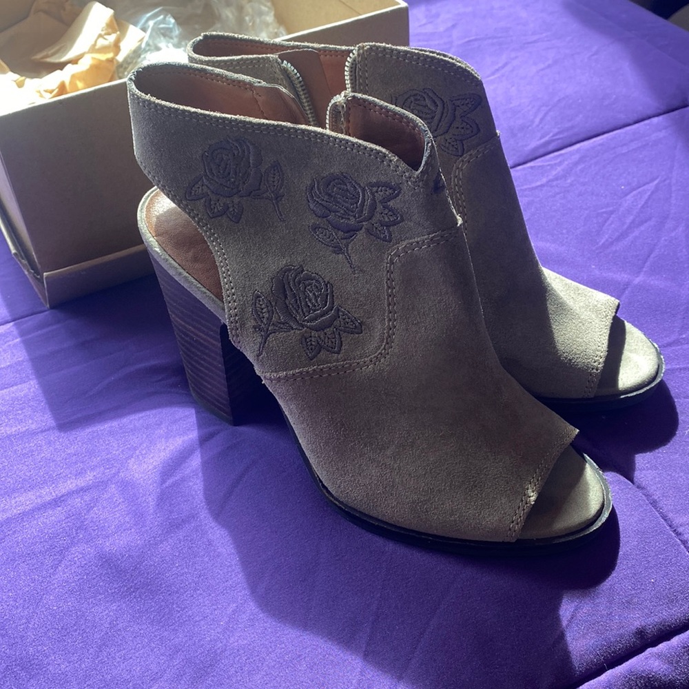 Lucky Booties with chunky heel